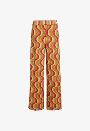 Spodnie o szerokich nogawkach z falistym wzorem w kolorze czerwonym, zielonym i żółtym na teksturowanej tkaninie. Elastyczny pas dla komfortu i wygody.
