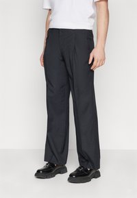 Jack & Jones PREMIUM - JPSTBILL JJSOLARIS PANT - Kelnės - black Miniatiūros vaizdas 1