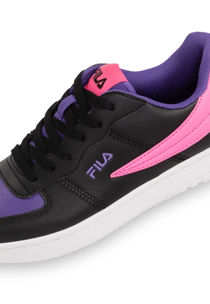 fila trainers purple