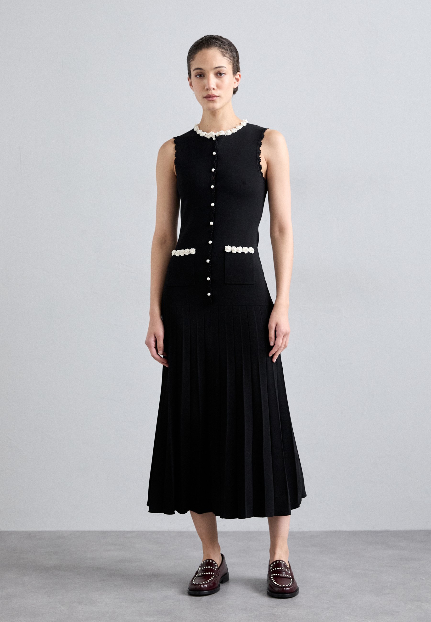 sandro★ ROBE LONGUE A DETAILS CROCHETES ワンピース Long dress with crochet detailing black / gray For Women