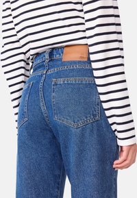 Petit Bateau PETIT BATEAU JEANS - Jeans a sigaretta - denim moyen