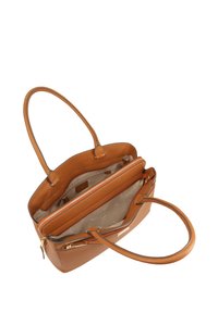 Tan leren handtas met dubbele handvatten, een ritsvak en meerdere compartimenten. Gladde textuur met een subtiele binnencoating.