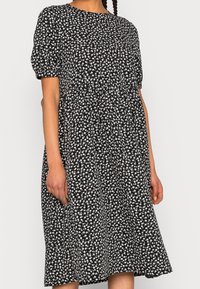 Monki Freizeitkleid - black