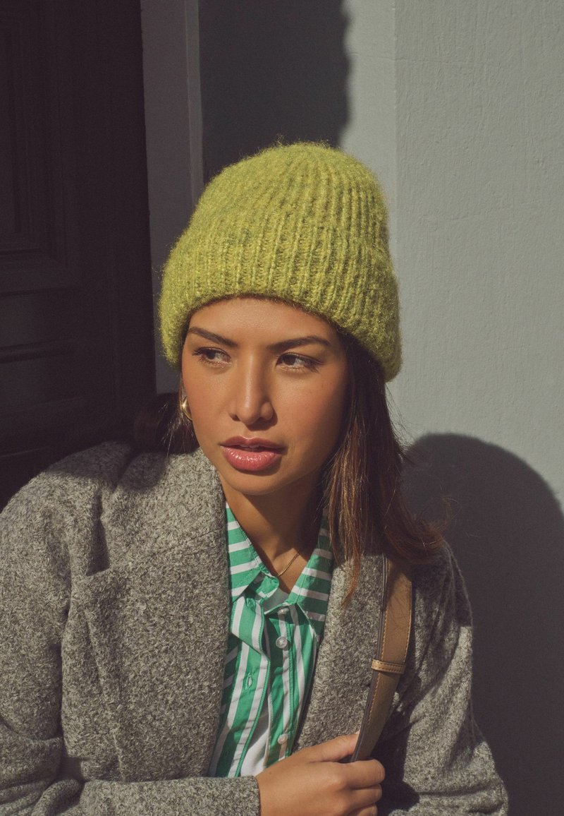 Next REGULAR FIT - Kapa - citrus green