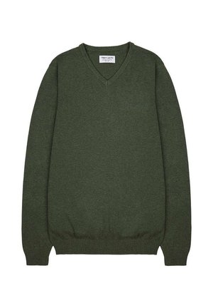 Pull vert foncé à col en V avec manches longues, poignets et taille côtelés, avec un petit logo brodé sur la poitrine.