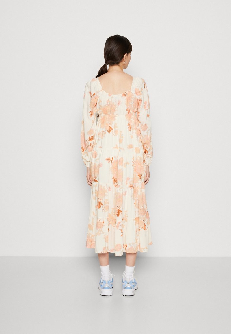American Eagle Day dress - off-white - (Pre-owned) - Zalando.ie American Eagle Day dress - off-white - (Pre-owned) - Zalando.ie