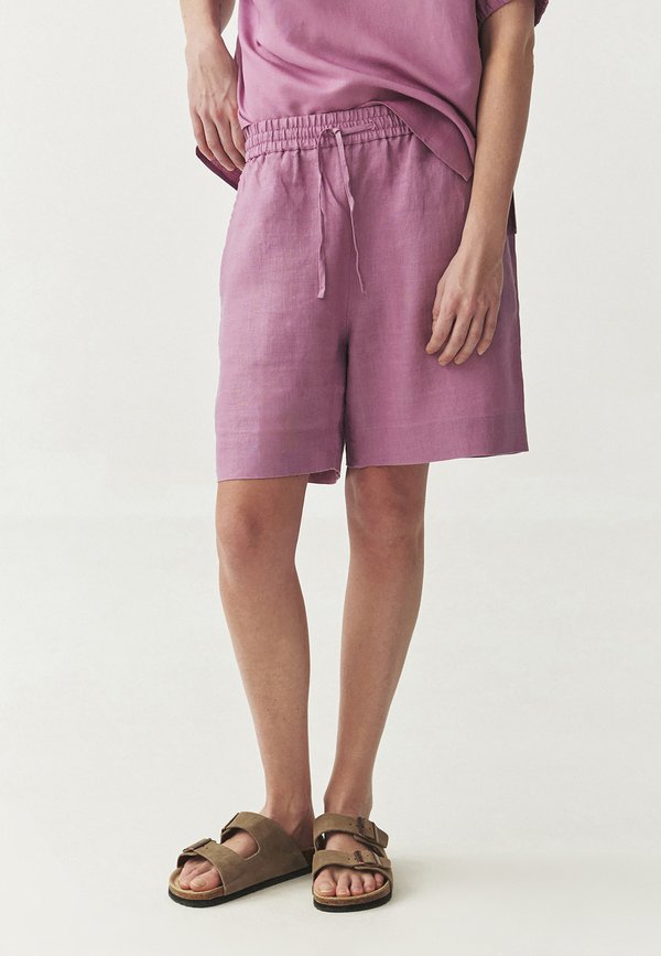 SEVILLA - Shorts - violet