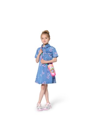 Denim dress with short sleeves, light blue color, pink heart pattern, paired with pink water bottle featuring a decorative design and sneakers.