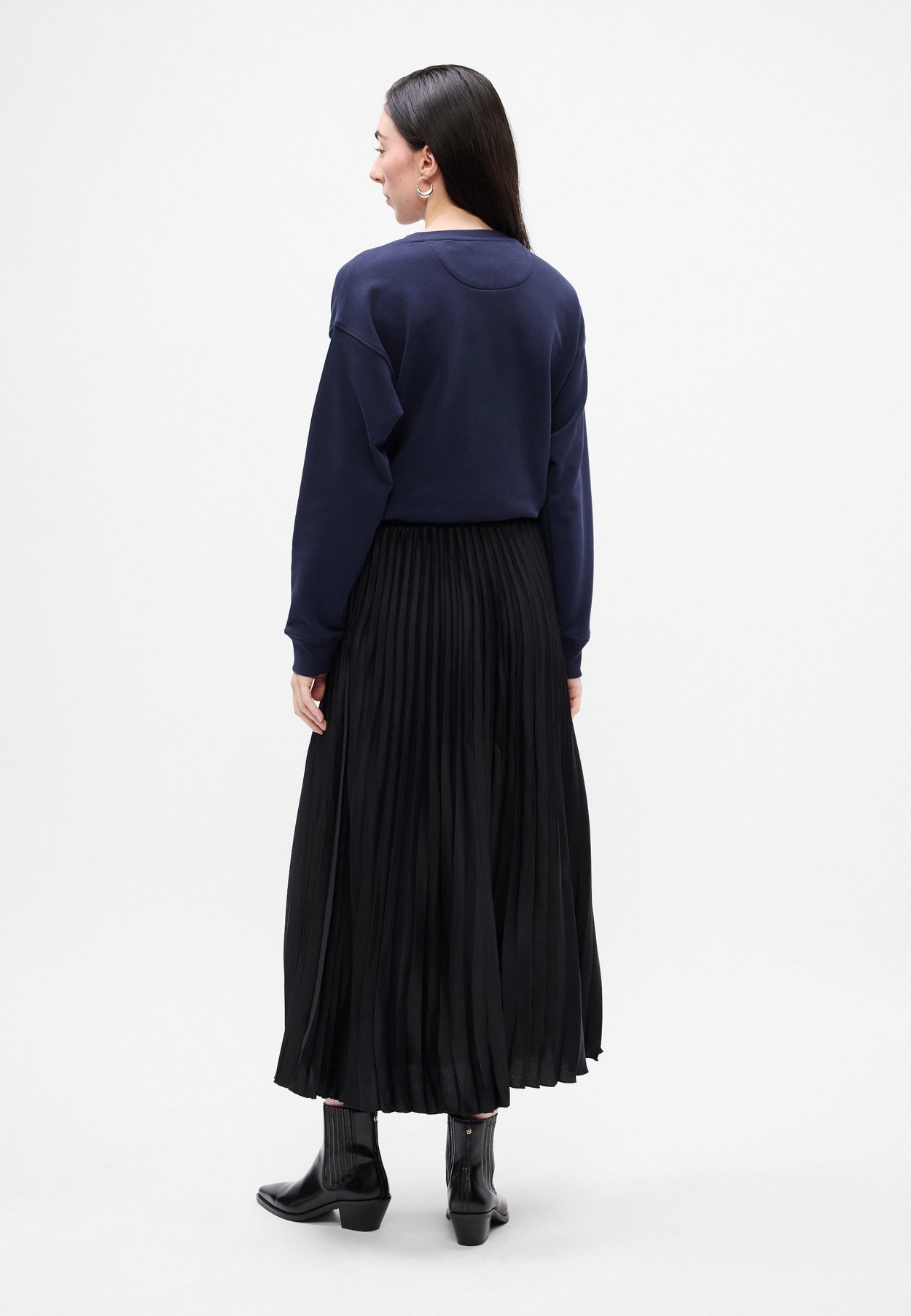 SATEEN PLEATED SKIRT
