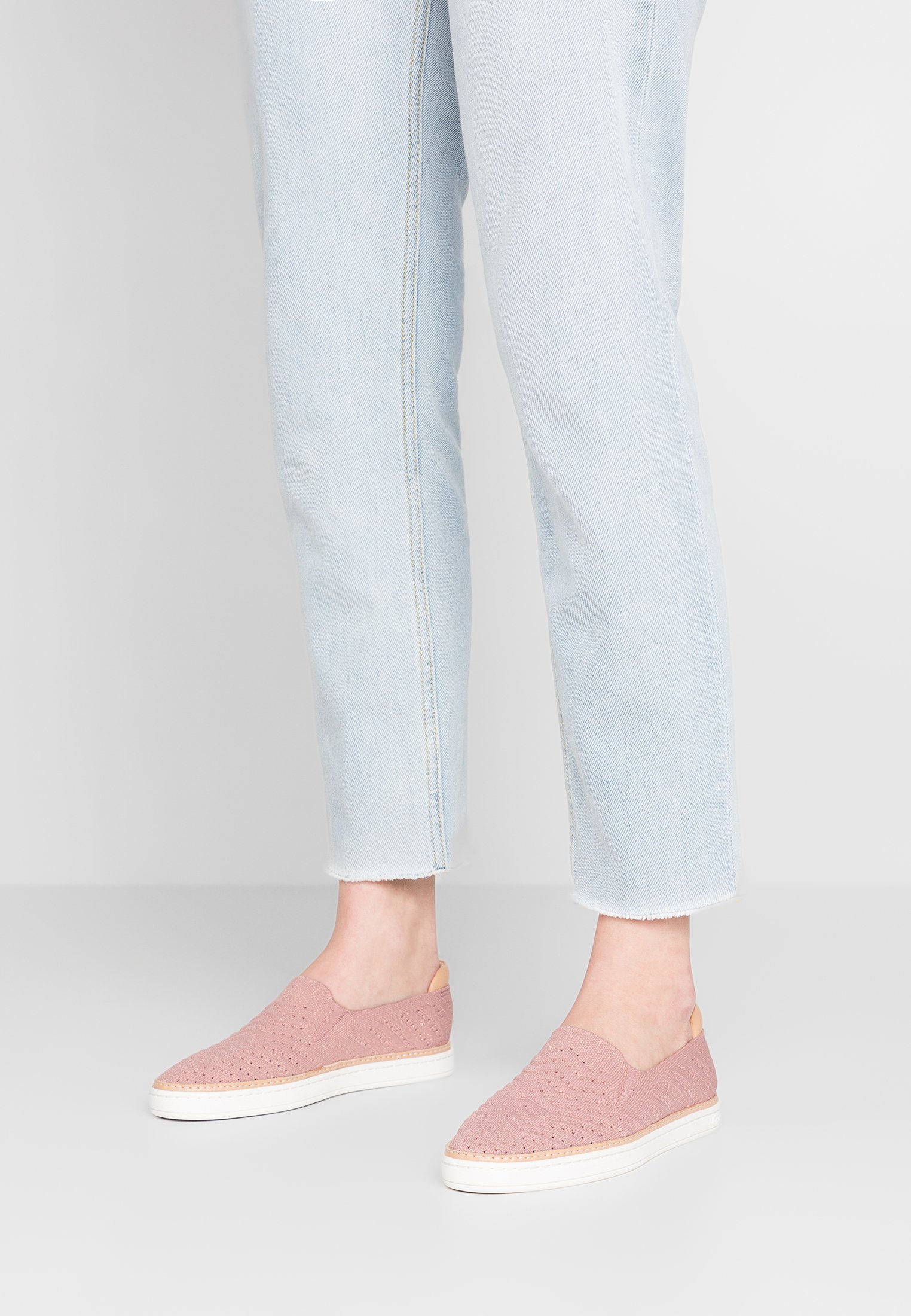 ugg sammy metallic