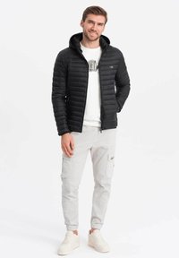 Ombre Välikausitakki - black