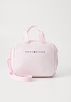 ESSENTIAL LUNCH BAG UNISEX - Handväska - light pink