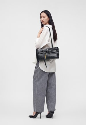 Osoi, SHOULDER BROCLE - Τσάντα χειρός - black