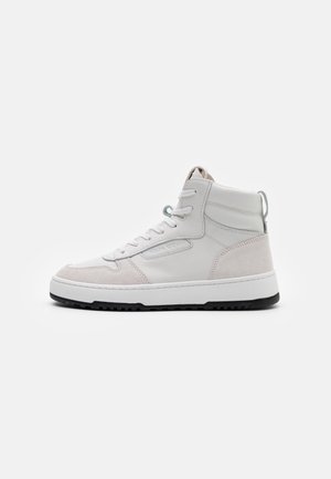 Sneakersy wysokie
