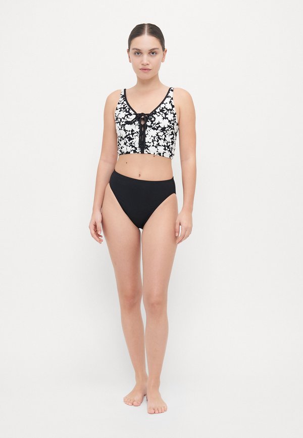 LACE UP CROP - Bikini top3