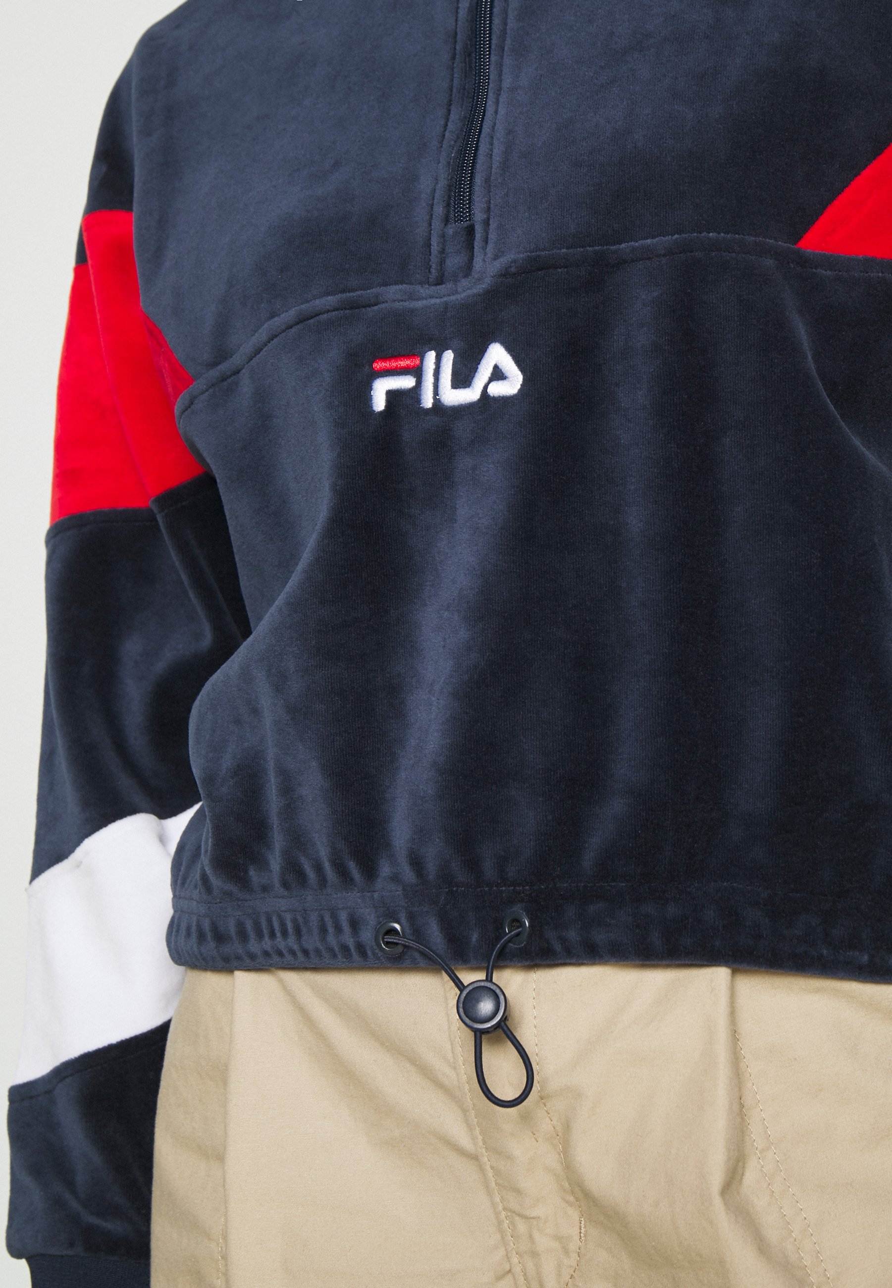 Fila BELLINI CROPPED HALF ZIP Sweatshirt black iristrue Leni Kåpe Grape Leaf | MATCH nettbutikk