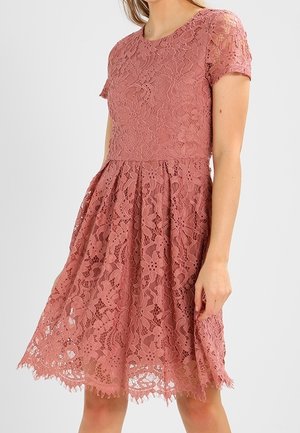 Vero Moda Juhlamekko - light pink
