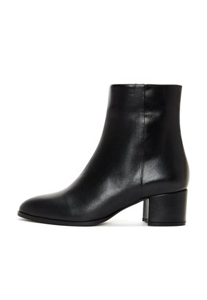 Ankle boots - black