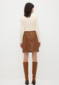 adL WITH ELASTIC WAIST - A-linjainen hame - camel