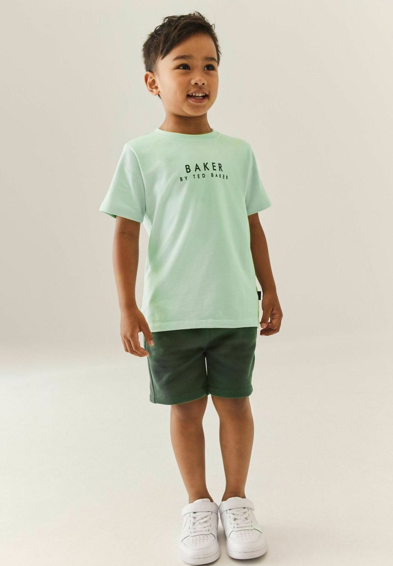 Baker by Ted Baker SET REGULAR FIT - Šortky - green