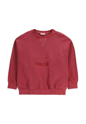 Czerwona bluza z okrągłym dekoltem, z prążkowymi mankietami i paskiem u dołu, z wytłoczonym napisem "River Fishing Club" z przodu.