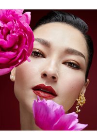 Bobbi Brown LUXE LIPSTICK - Leppestift - tomato red