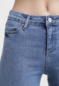 Miss Selfridge Džíny Slim Fit - blue