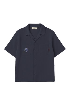 Tumesinine lühikeste varrukatega nööbitav särk kahe rinnataskuga, vasakpoolses taskus tikitud "NY" logo ja tekstuurse kangaga.