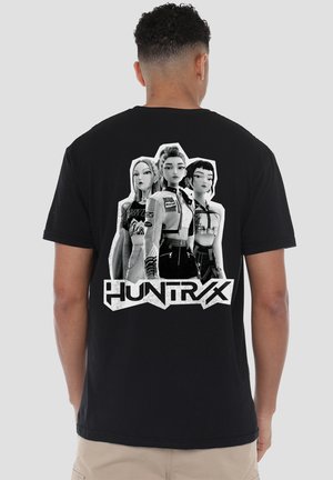 NETFLIX, KPOP DEMON HUNTERS SCRAPBOOK LOGO FRONT BACK - T-Shirt print - black