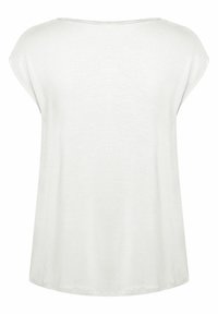 Top blanco de manga corta con un escote redondeado, textura suave y corte relajado. Presenta un acabado liso y un ligero brillo.