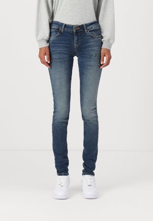 NICOLE - Testhezálló fazon - dark blue denim
