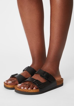 ROSE - Chaussons - black