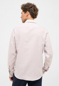 Eterna LINEN SHIRT - SLIM FIT - Camicia elegante - beige