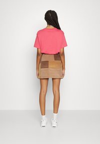 Hollister Co. Minissaia - brown