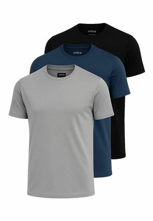 - T-shirt basic