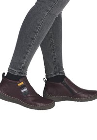 Rieker Boots à talons - rot