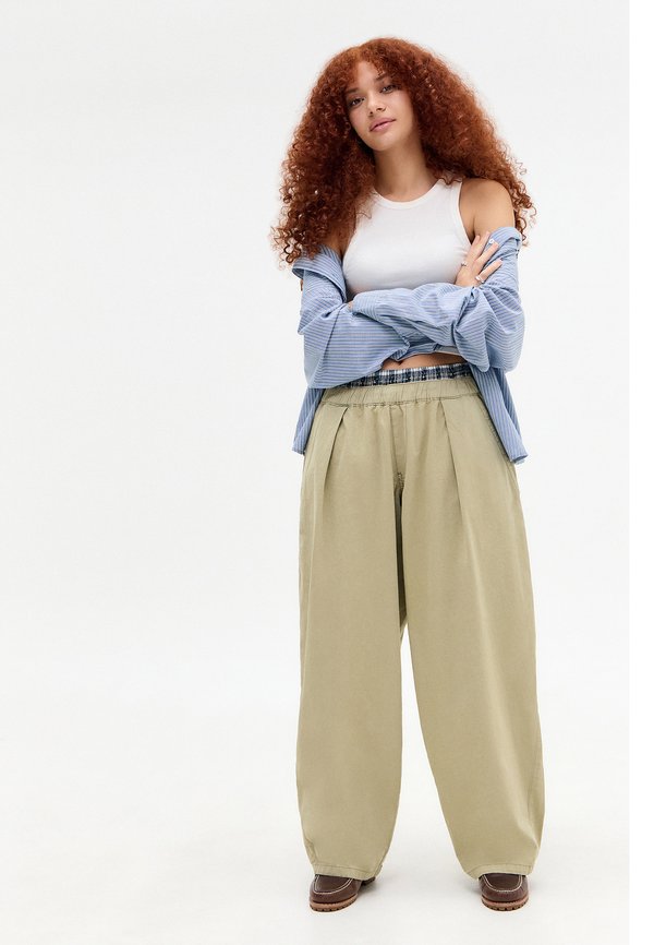 BOBBI PANT - Trousers - sand3