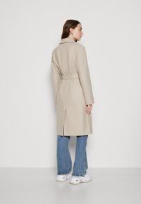Pieces PCNASHA COAT - Manteau classique - white pepper