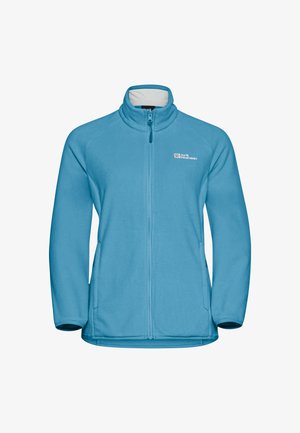 Giacca in fleece azzurro chiaro con colletto alto, zip completa e tasche laterali. Presenta un logo sulla parte sinistra del petto. Texture liscia.