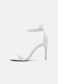 Επιλέχθηκε, white