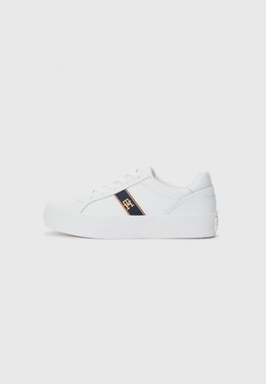 VULC WEBBING - Zapatillas - white