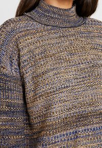 edc by Esprit Sweter
