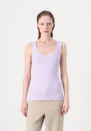 Light purple tank top with a scoop neckline, made of a soft stretchy fabric, features wide shoulder straps and a fitted shape.
