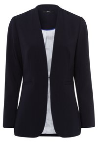 Blazer bleu marine au design ajusté, avec deux poches avant et une doublure intérieure rayée. Il présente une fermeture à un bouton et une texture de tissu lisse.