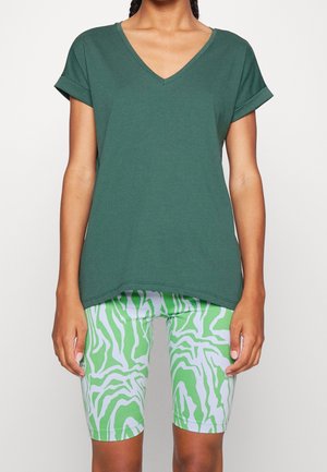 T-shirt basic