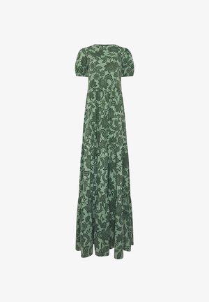 Langes grünes Kleid mit dunkelgrünem Blumenmuster, kurzen Puffärmeln und gestuftem, fließendem Rock, geeignet für legere oder halb-formelle Anlässe.