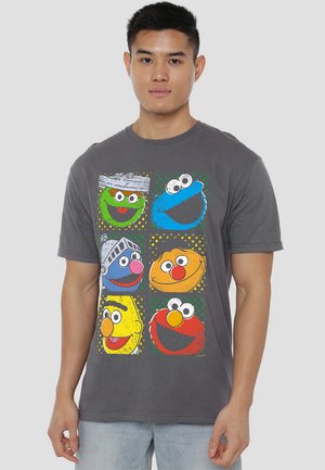 SESAME STREET GROUP SQUARES - Print T-shirt - anthracite