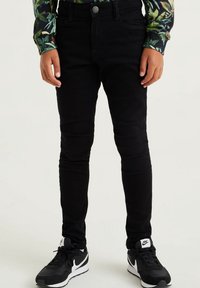 WE Fashion JONGENS STRETCH - Skinny džíny - black