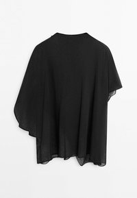 Cape asymétrique noire en tissu léger semi-transparent avec un léger évasement à l'ourlet, vue de dos.