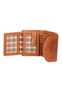Portafoglio in pelle marrone con fodera in tessuto a motivi quadretti, due slot per carte, un compartimento con zip e chiusura a bottone a pressione.